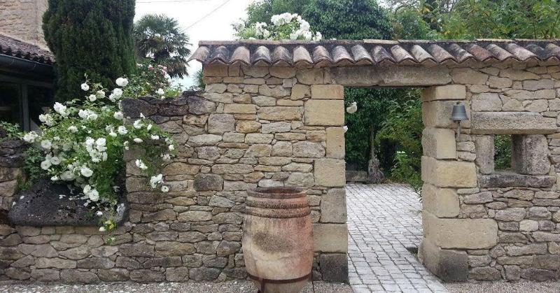 Le Clos D Any image