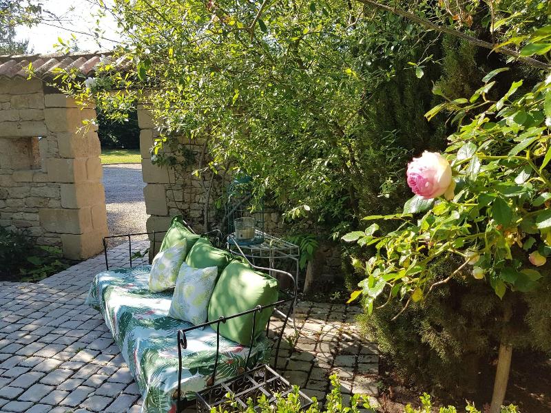 Le Clos D Any image
