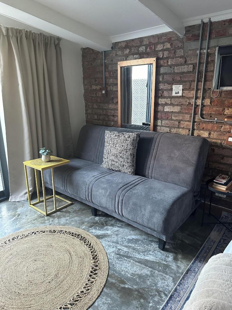 Relaxed City Living image