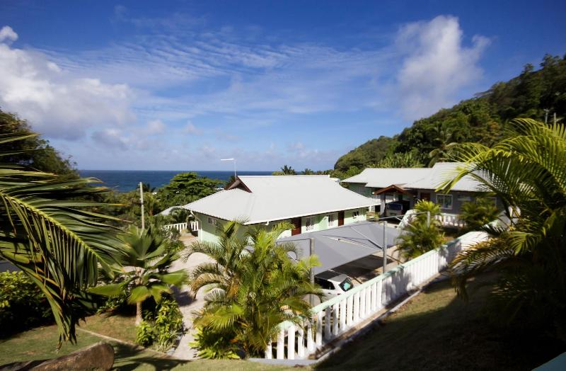 Surfers Self Catering Chalets image