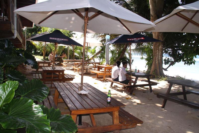 Surfers Self Catering Chalets image
