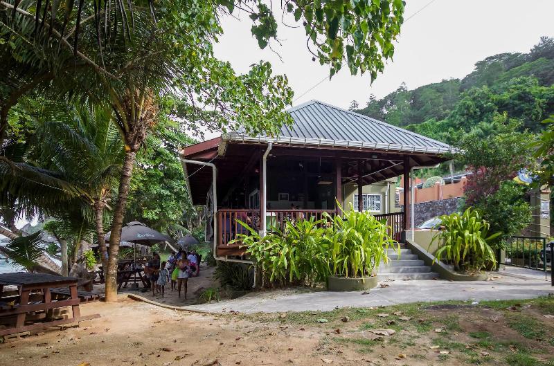 Surfers Self Catering Chalets image