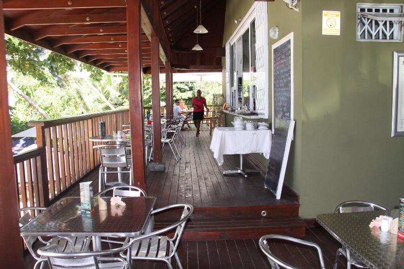 Surfers Self Catering Chalets image