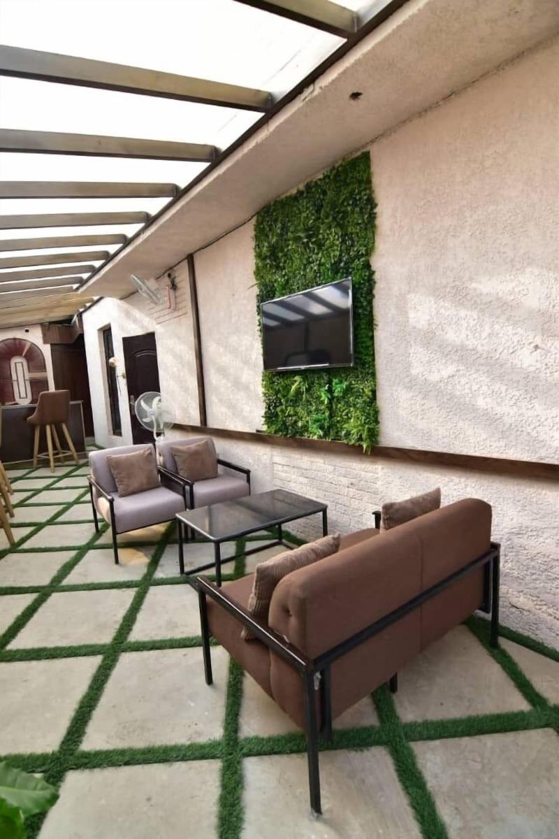 Pearl Gate Hotel image