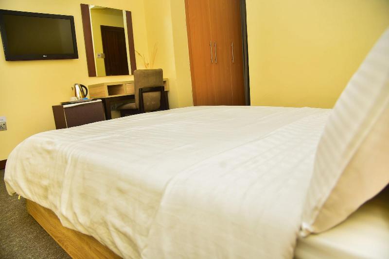 Pearl Gate Hotel image
