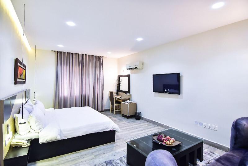 Pearl Gate Hotel image
