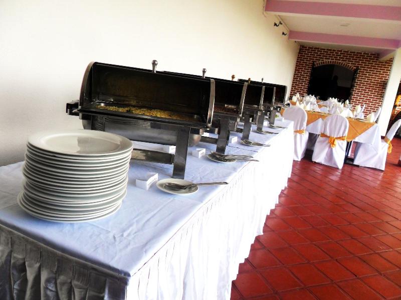 Mahaweli Regent Hotel image
