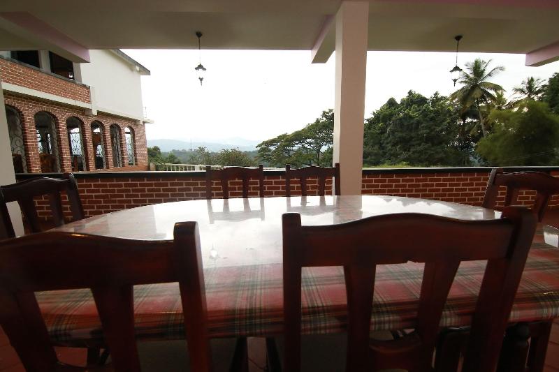 Mahaweli Regent Hotel image