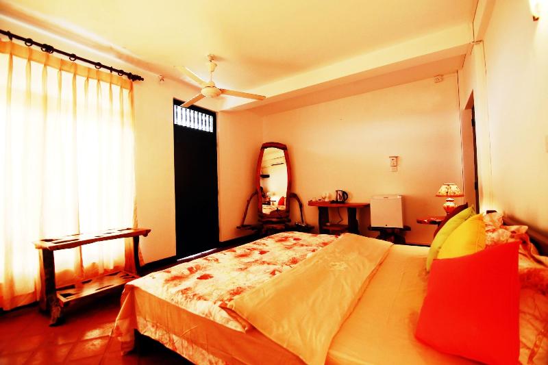 Mahaweli Regent Hotel image