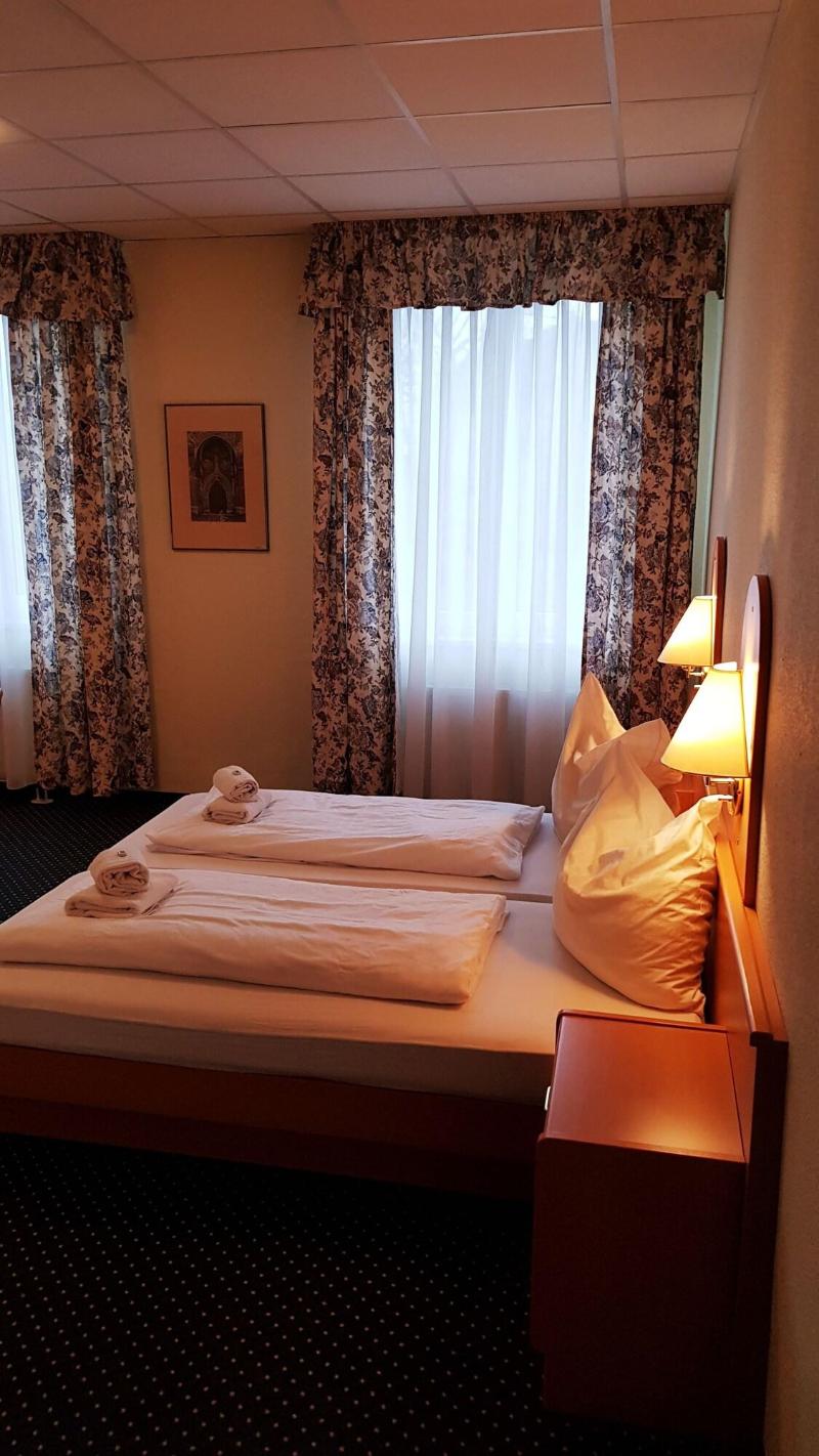 Hotel Altberesinchen image