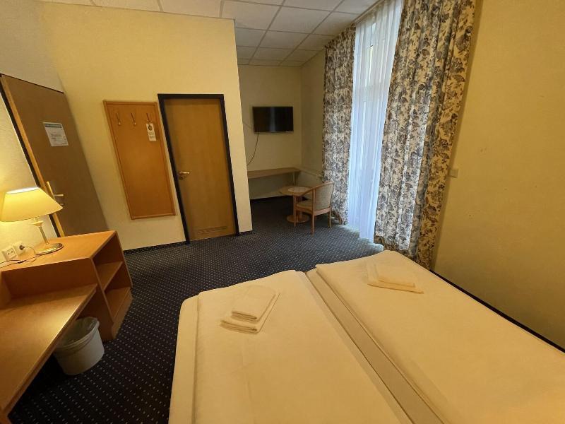 Hotel Altberesinchen image