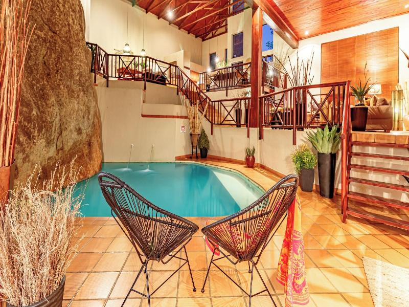 Ulwazi Rock Lodge image