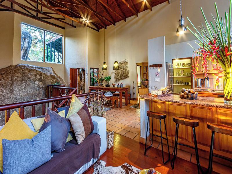 Ulwazi Rock Lodge image