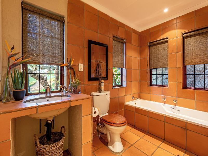 Ulwazi Rock Lodge image