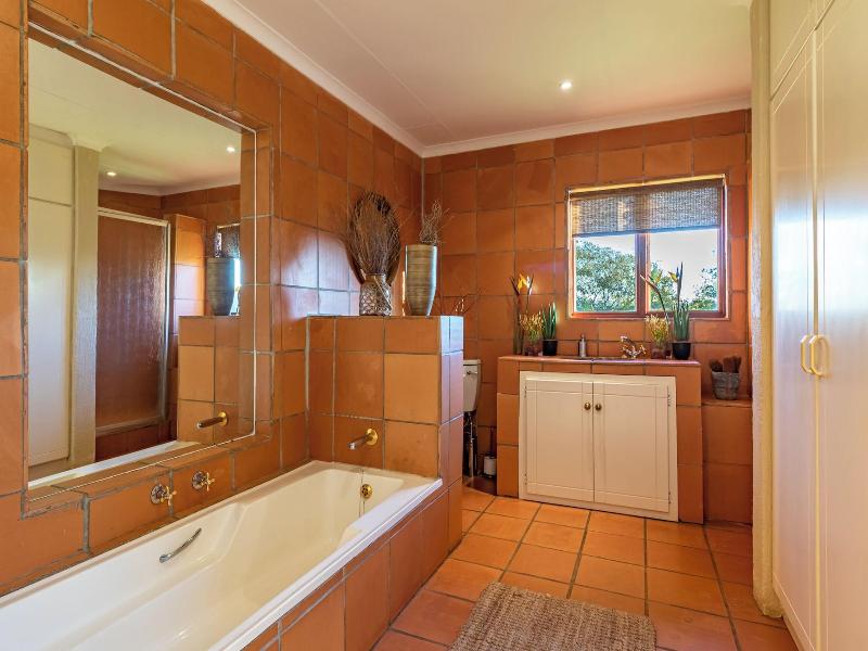 Ulwazi Rock Lodge image