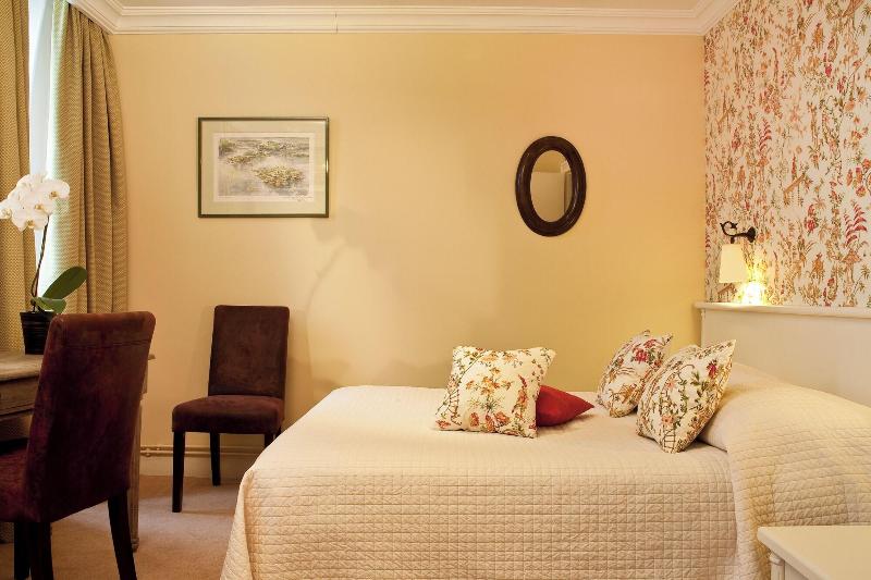 Hotel Le Central image