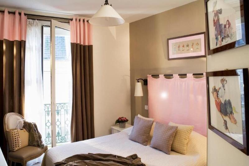Hotel Le Central image