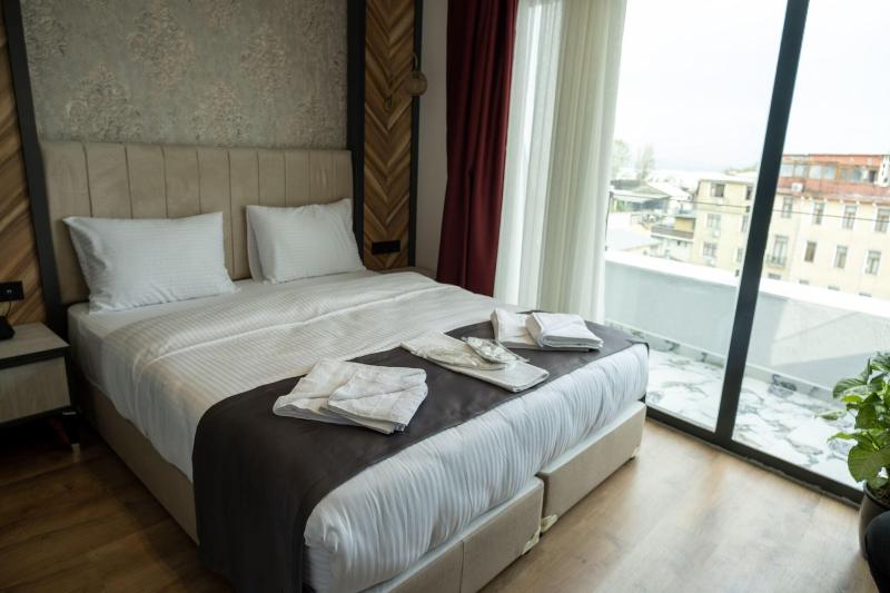 Linda Port Hotel image