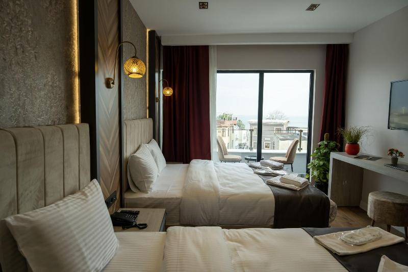 Linda Port Hotel image
