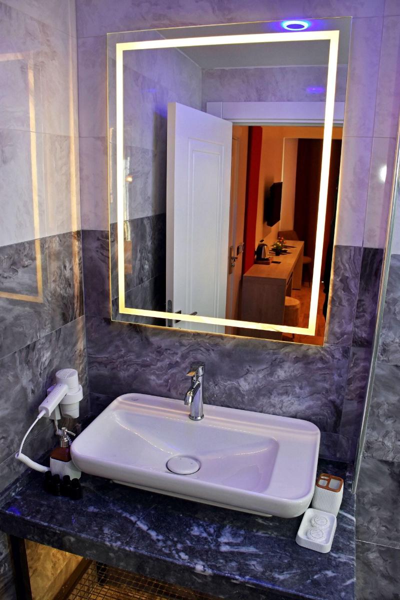 Linda Port Hotel image