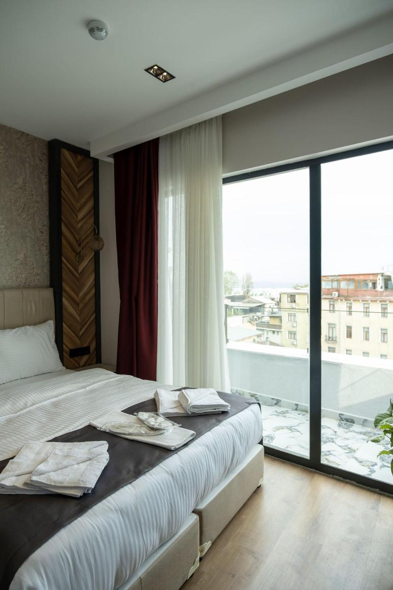 Linda Port Hotel image