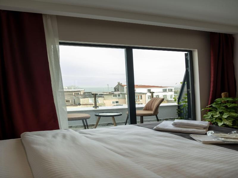 Linda Port Hotel image