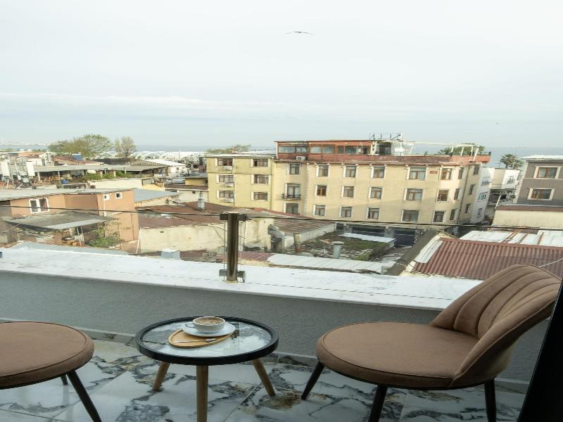 Linda Port Hotel image