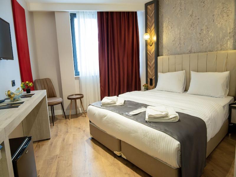 Linda Port Hotel image