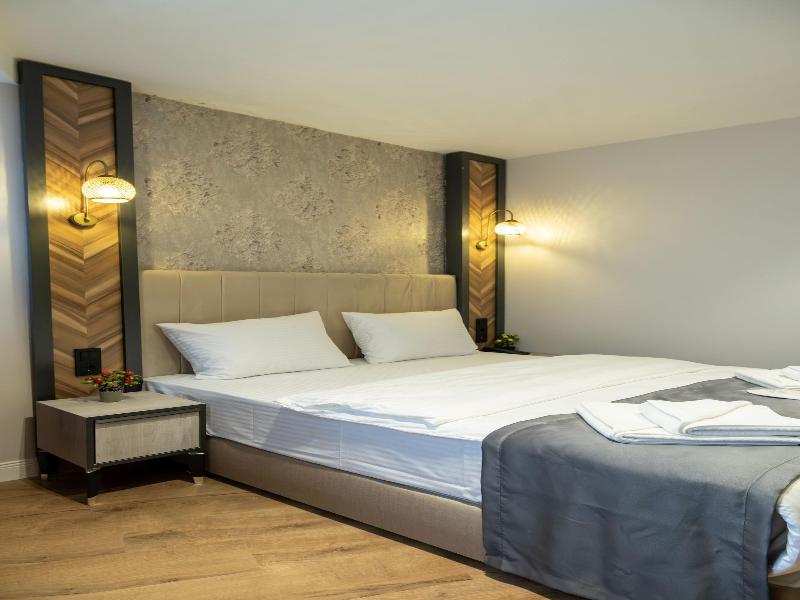 Linda Port Hotel image