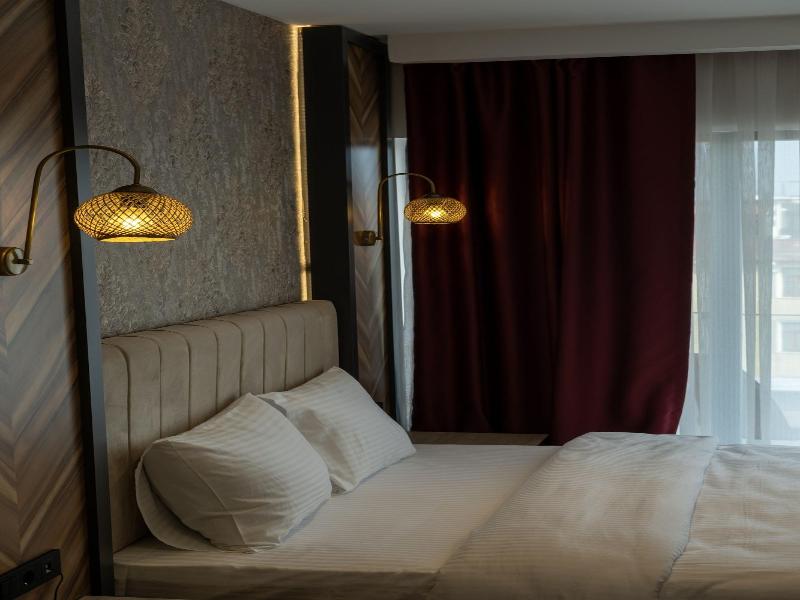 Linda Port Hotel image