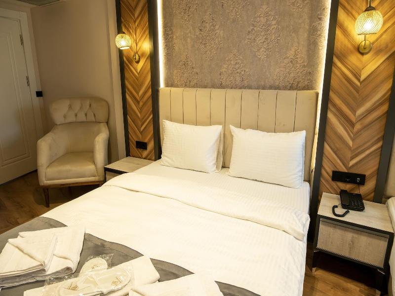 Linda Port Hotel image