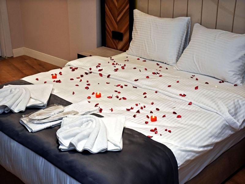 Linda Port Hotel image