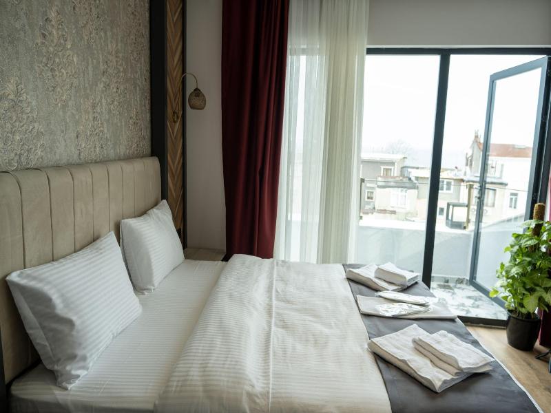Linda Port Hotel image