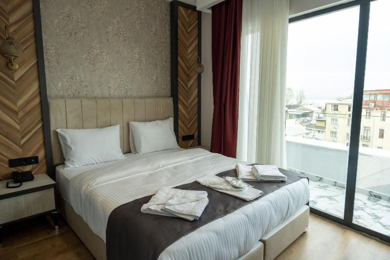 Linda Port Hotel image