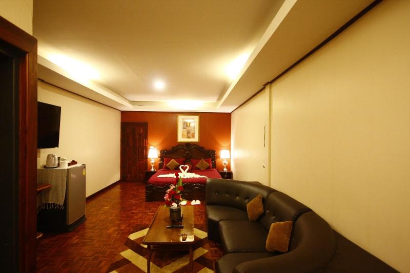 Rommai At Home image