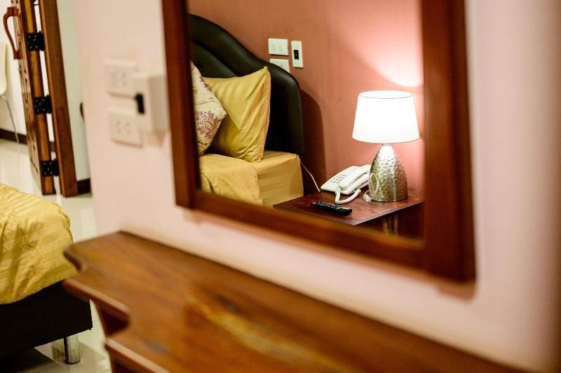 Rommai At Home image
