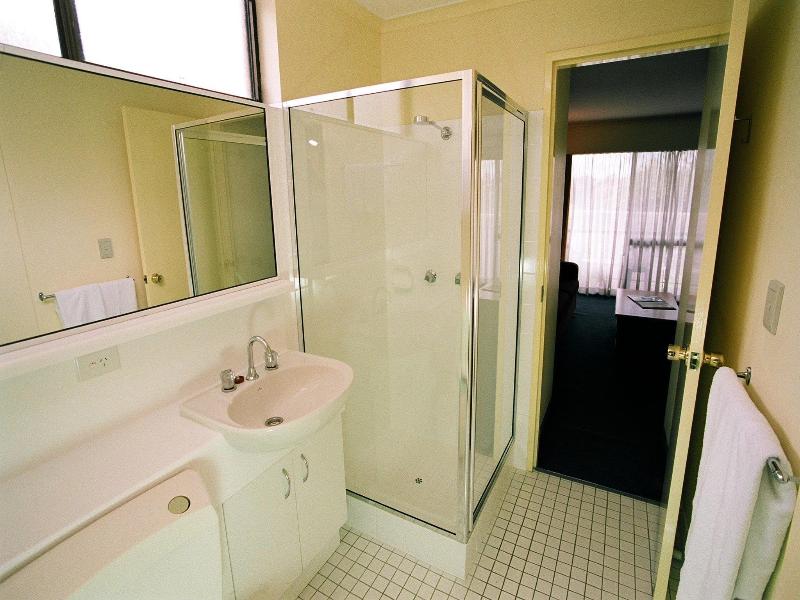 Mt Ommaney Hotel Apartments image