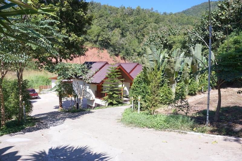 Ing Phu Resort image