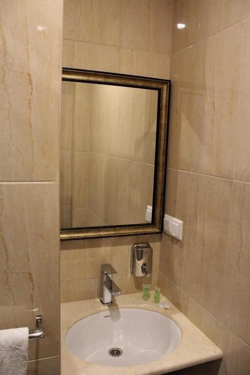 Aleppo Hotel image