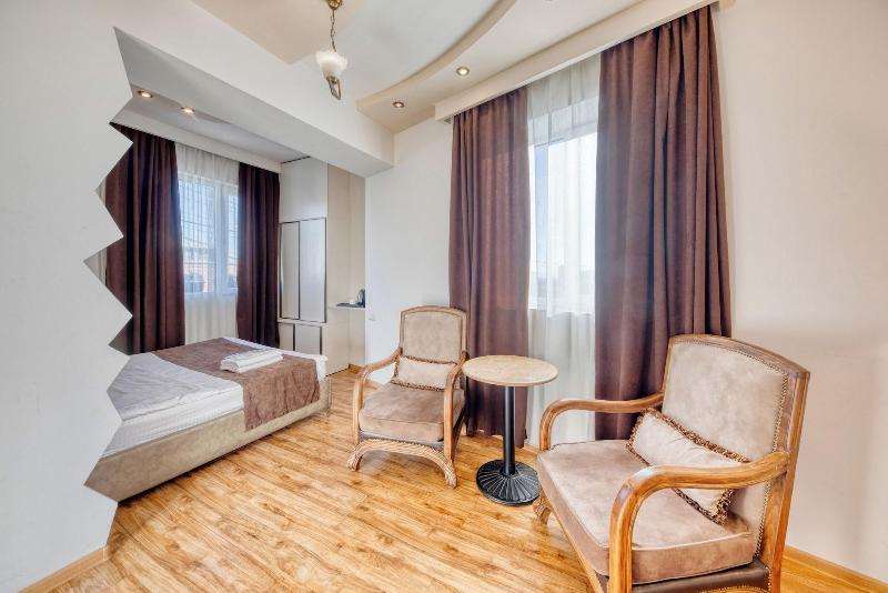Aleppo Hotel image