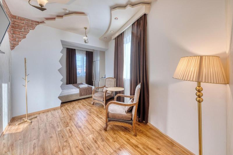 Aleppo Hotel image