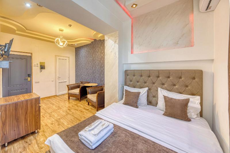 Aleppo Hotel image