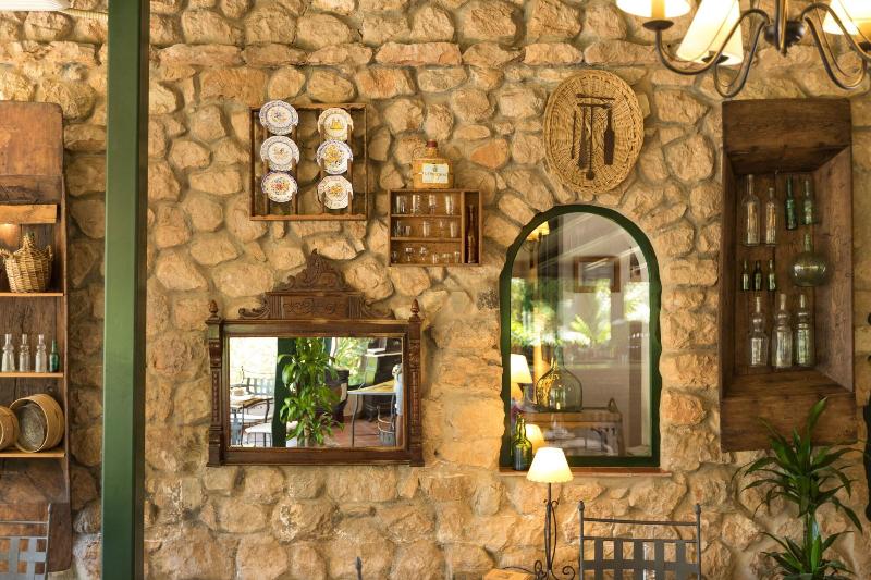 Calerilla Hotel image