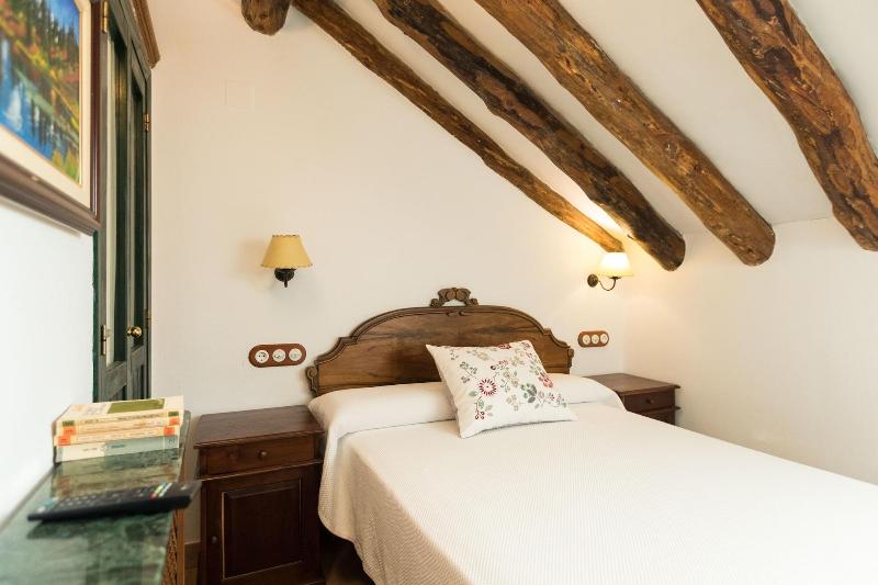 Calerilla Hotel image