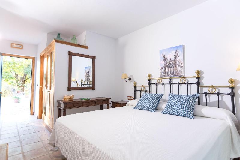 Calerilla Hotel image