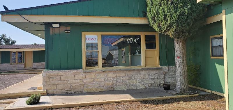 Town Country Motel — general view