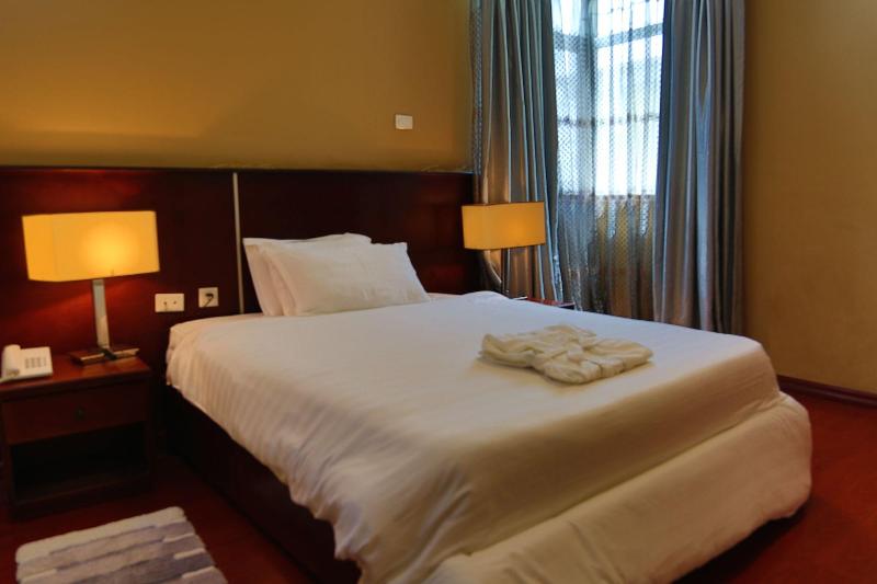 Yinm Furnished Apartment image