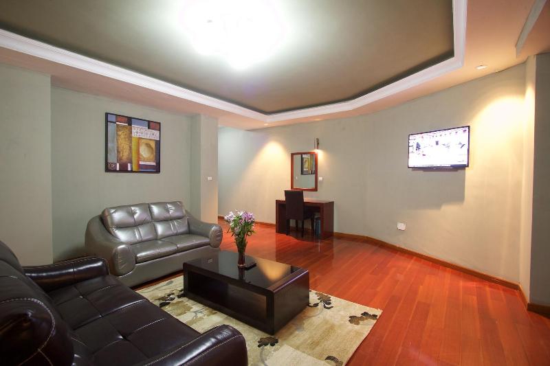 Yinm Furnished Apartment image