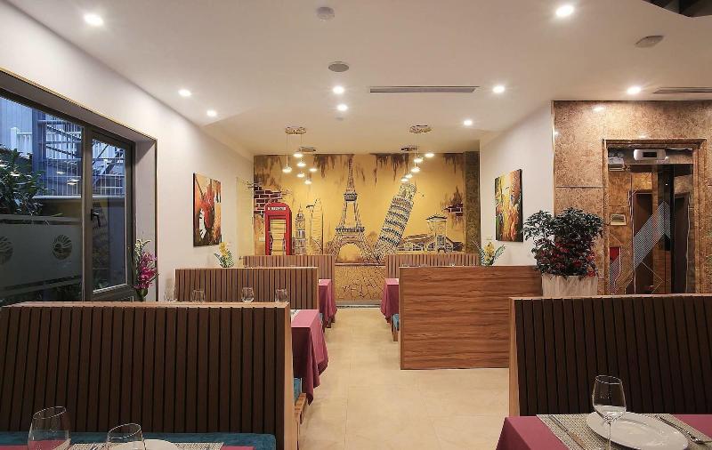 Oriana Hotel image