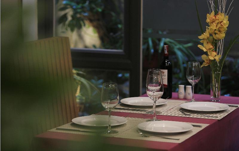 Oriana Hotel image
